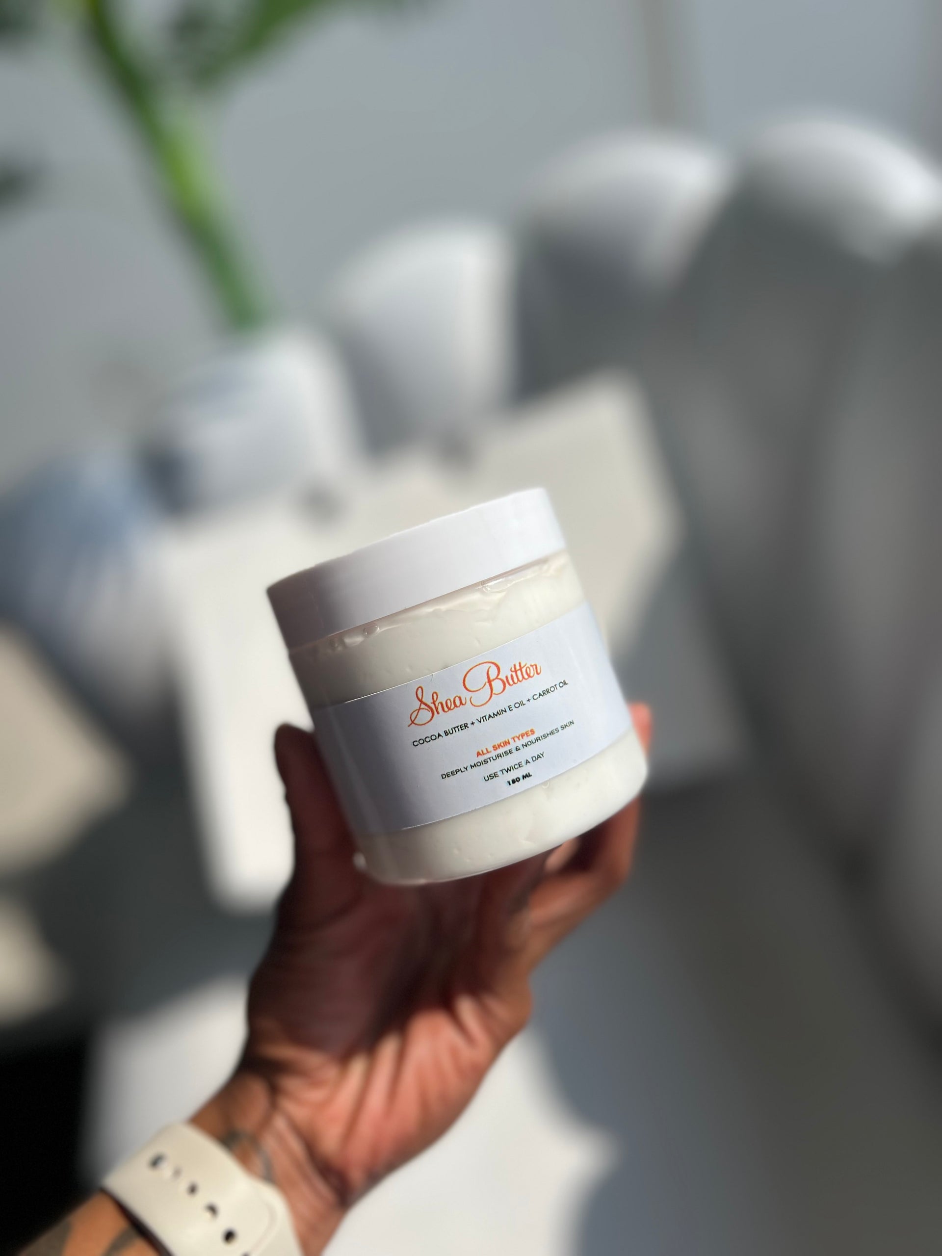 SHEA BODY BUTTER - ( 180ml )